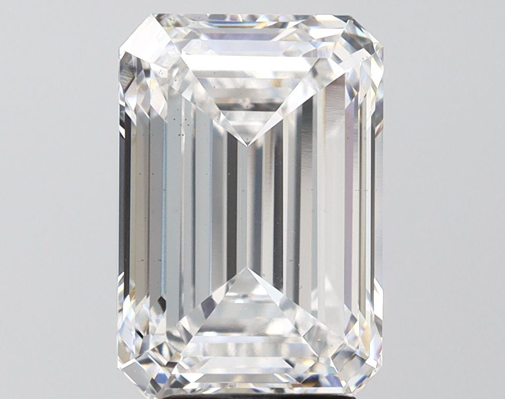 4.71 ct. emerald Lab Grown Diamond front image