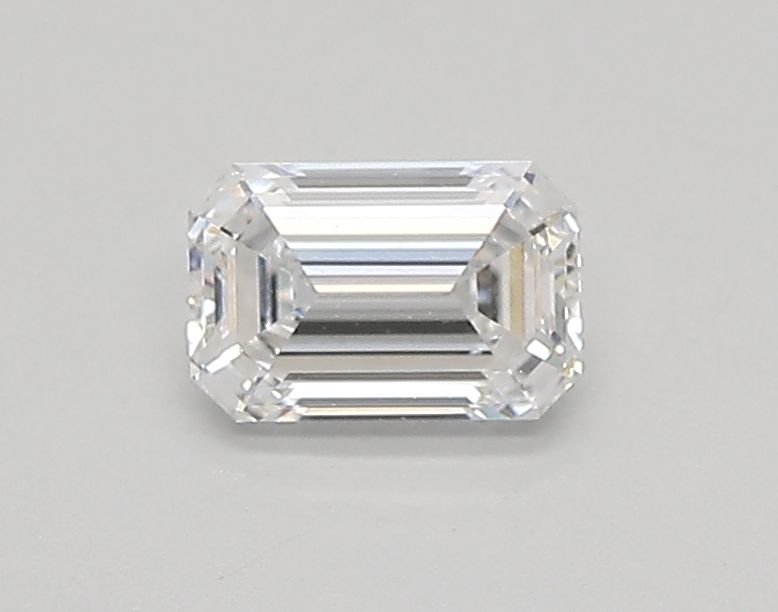 0.44 ct lab-grown Emerald Diamond