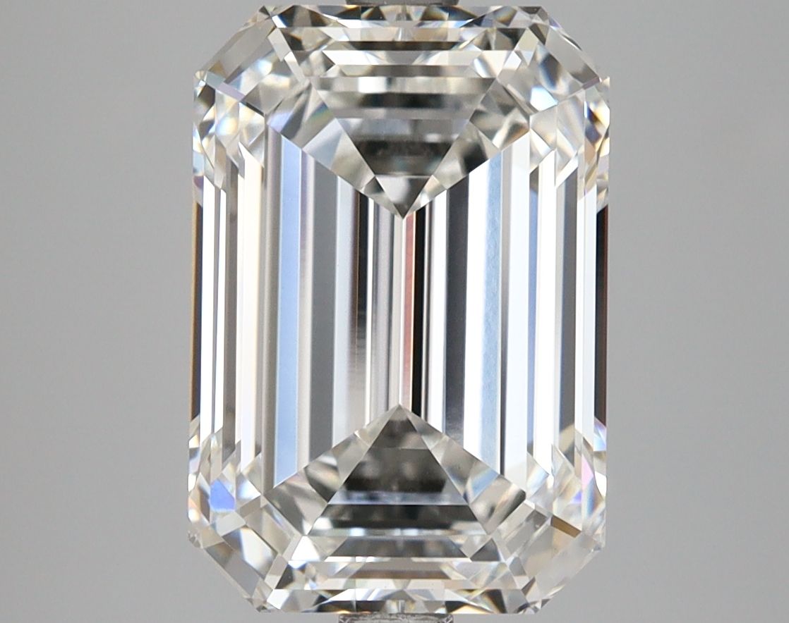 5.10 ct. emerald Lab Grown Diamond front image