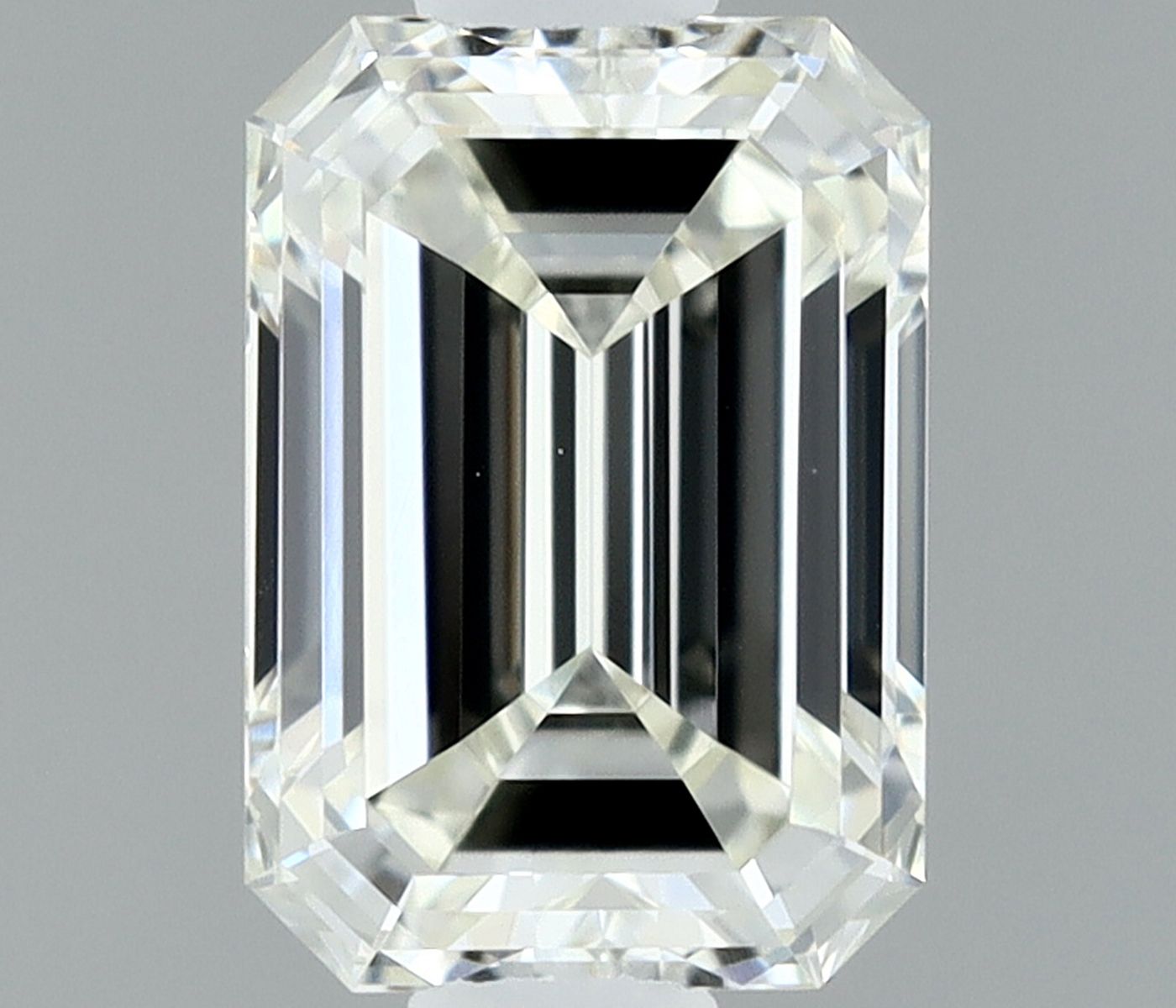0.4 ct Emerald Diamond