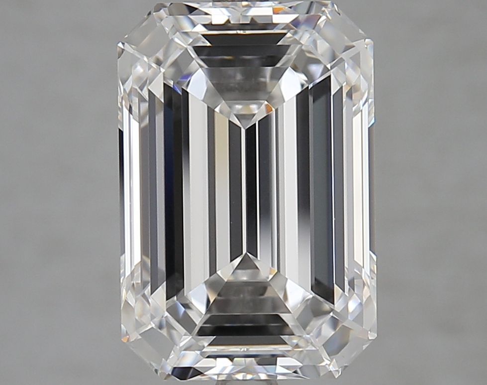 5.75 ct. emerald Lab Grown Diamond front image