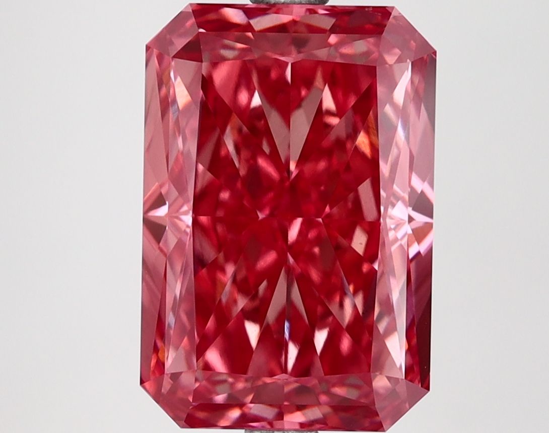 4.67 ct. radiant Lab Grown Diamond front image