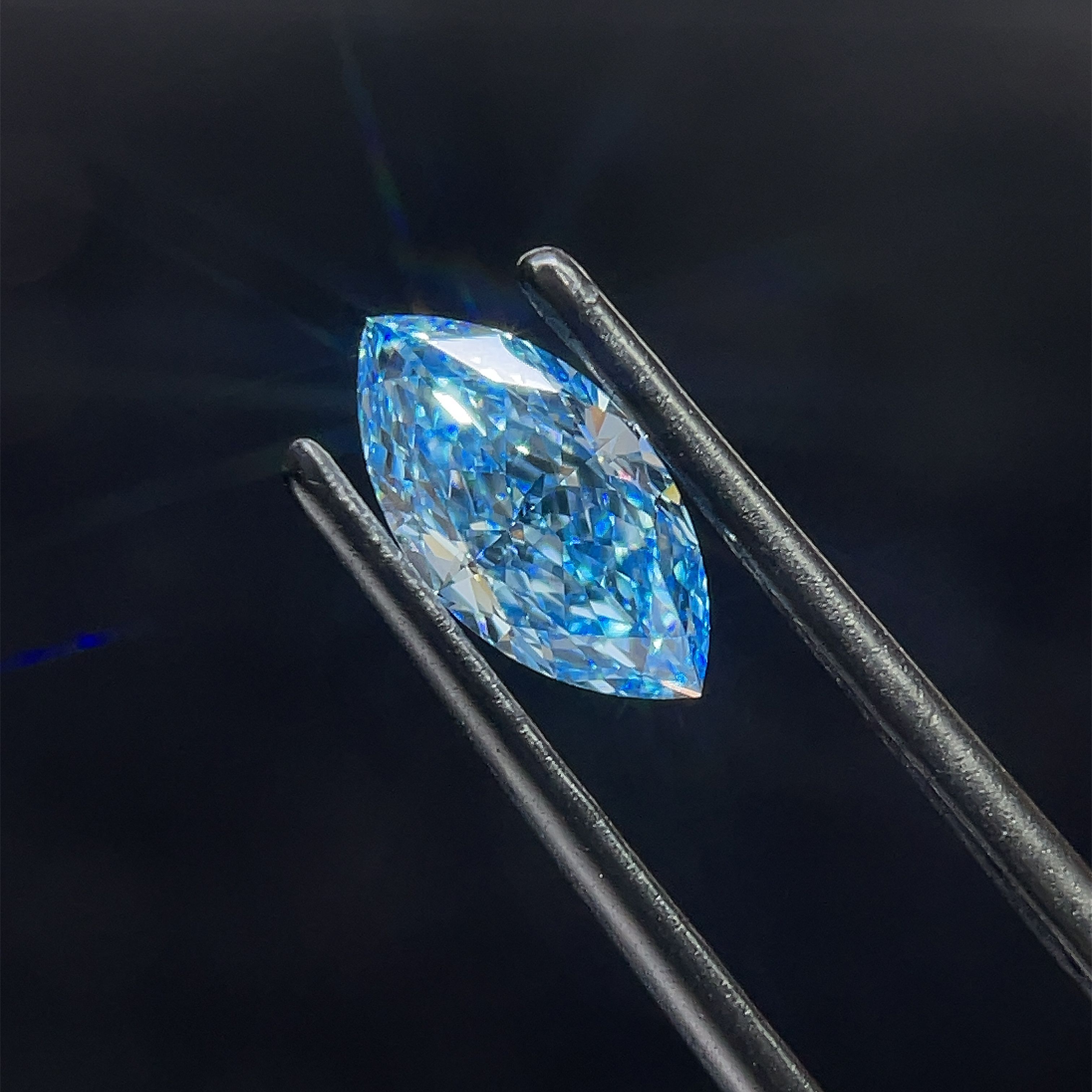1.21 ct. marquise Lab Grown Diamond front image