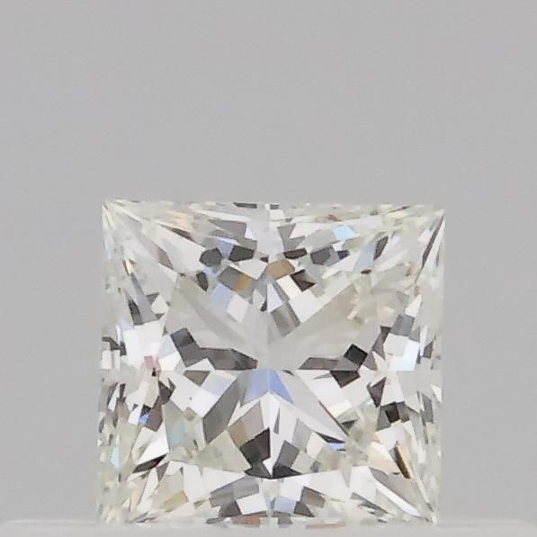 0.29 ct lab-grown Princess Diamond