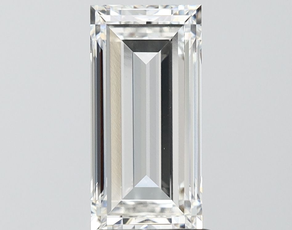 2.15 ct Baguette diamond