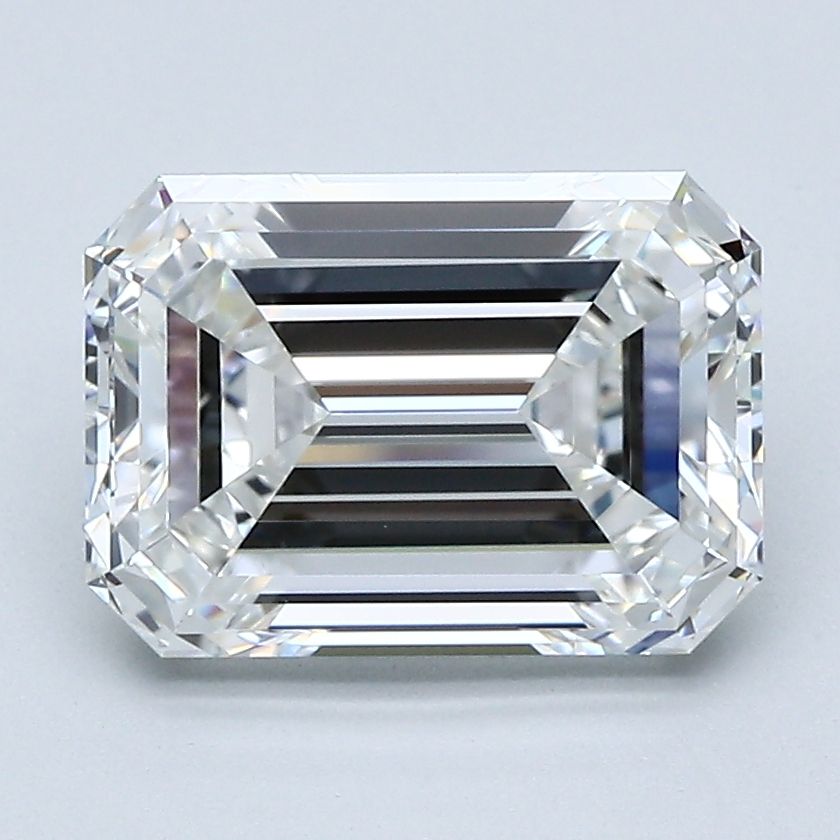 3.20 ct Emerald diamond