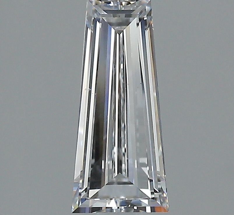 1.02 ct Tapered baguette Diamond