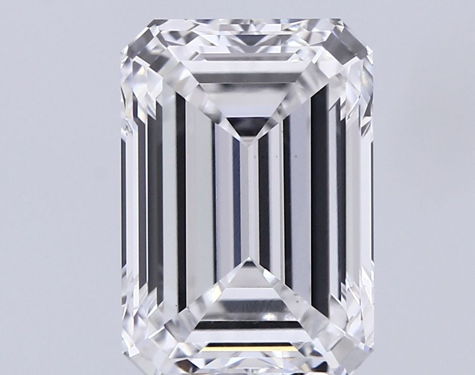 4.07 ct. emerald Lab Grown Diamond front image