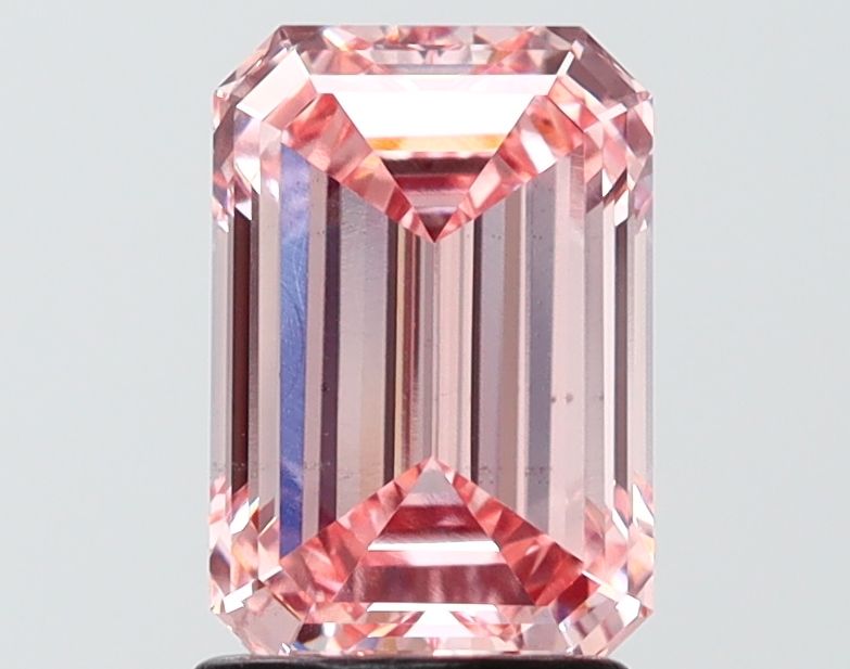 2.10 ct Emerald diamond