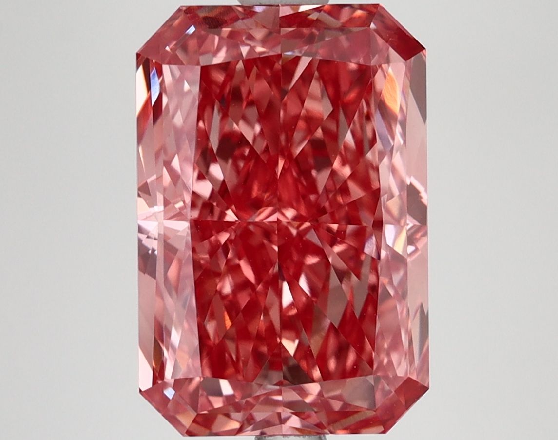 4.81 ct. radiant Lab Grown Diamond front image