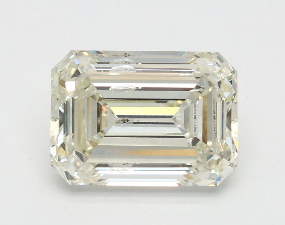 1.56 ct. emerald Lab Grown Diamond front image