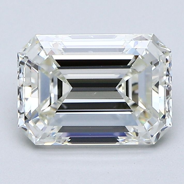 2.02 ct Emerald diamond