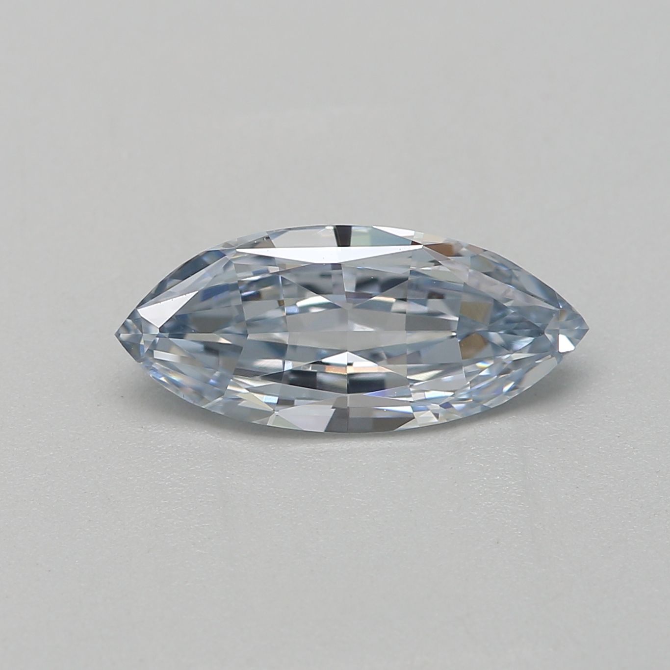 Diament 0.61 ct Fancy Intense Blue/VS1