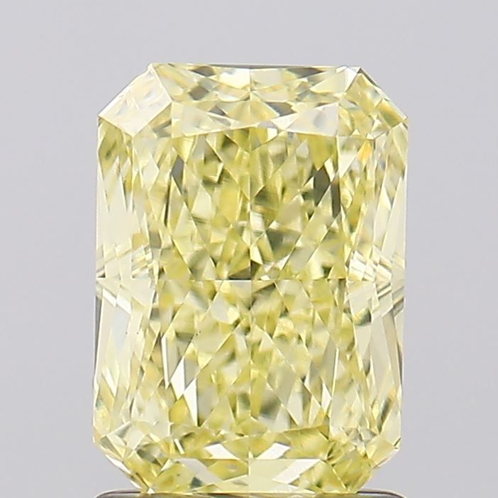 1.53 ct Radiant diamond