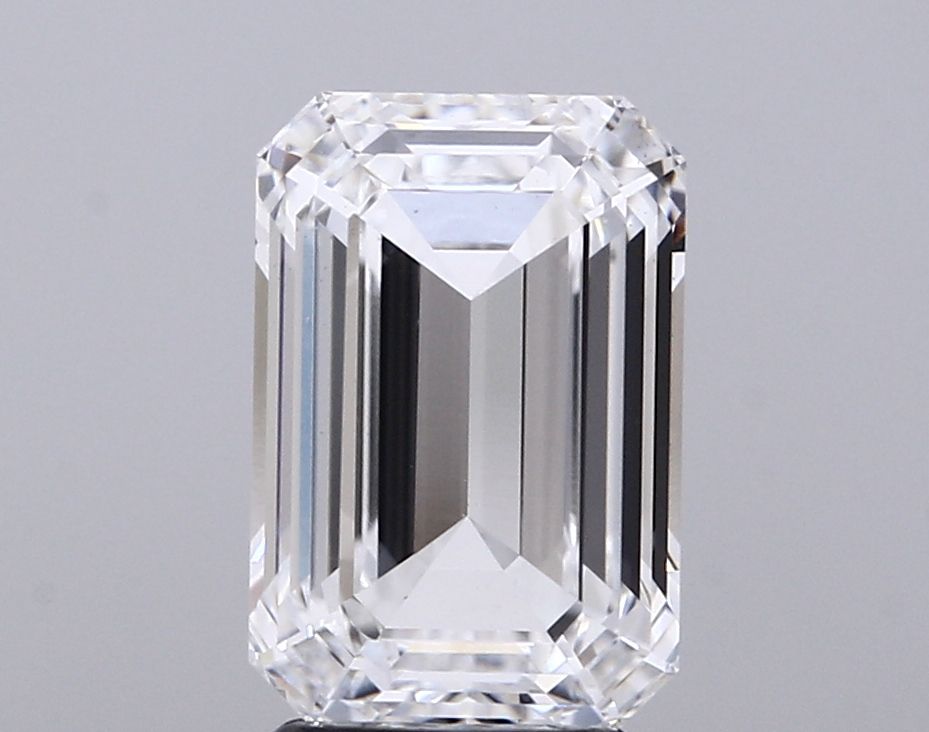3.34 ct. emerald Lab Grown Diamond front image