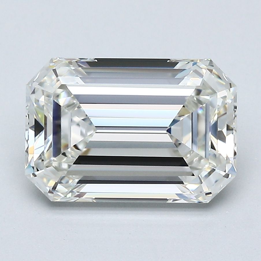 3.04 ct Emerald diamond