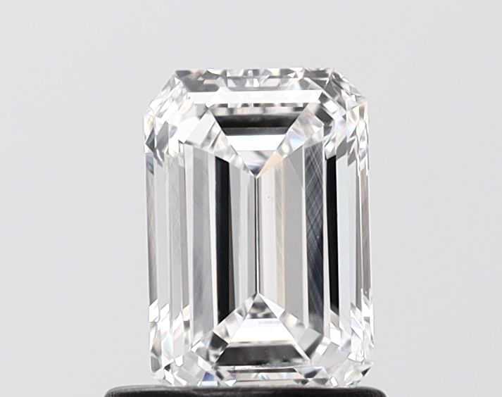 1 ct lab-grown Emerald Diamond