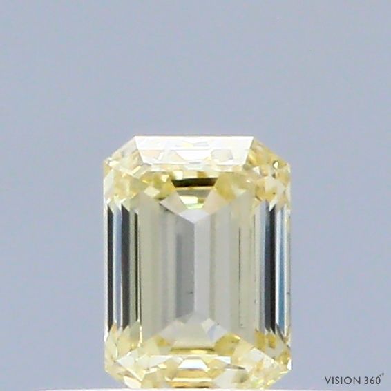 0.31 ct Emerald diamond