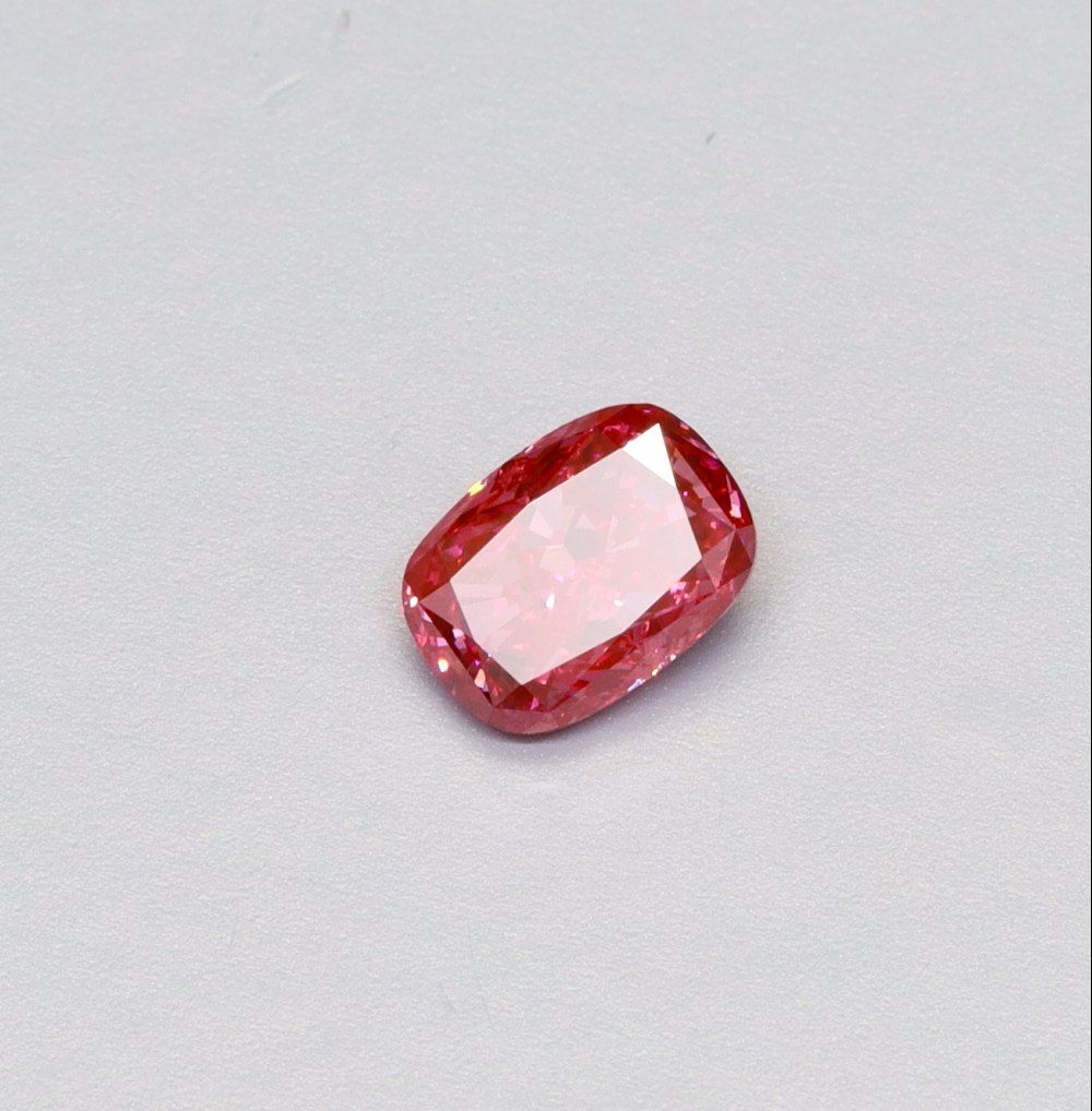 1.03 ct Cushion Modified diamond