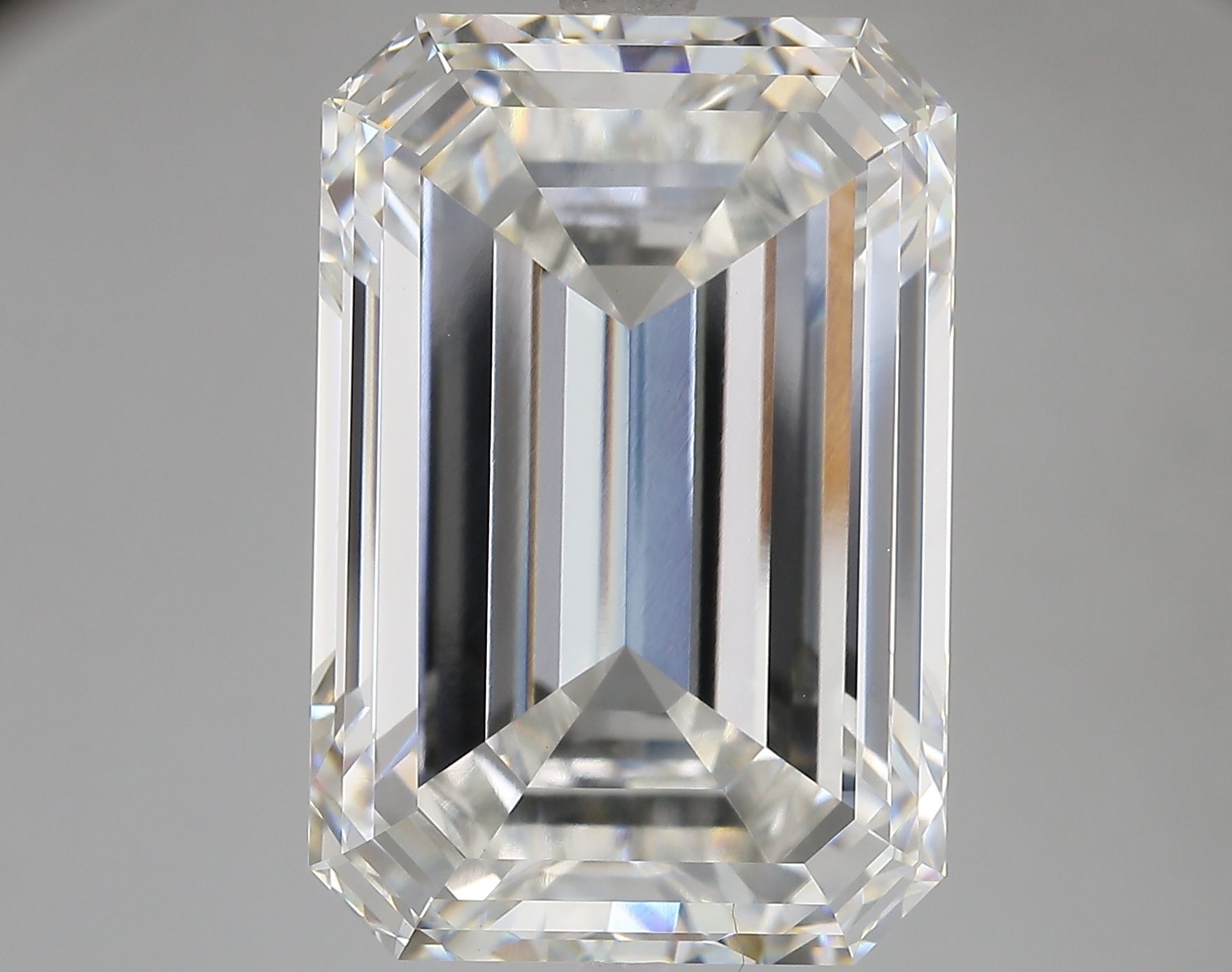 15.88 ct. emerald Lab Grown Diamond front image