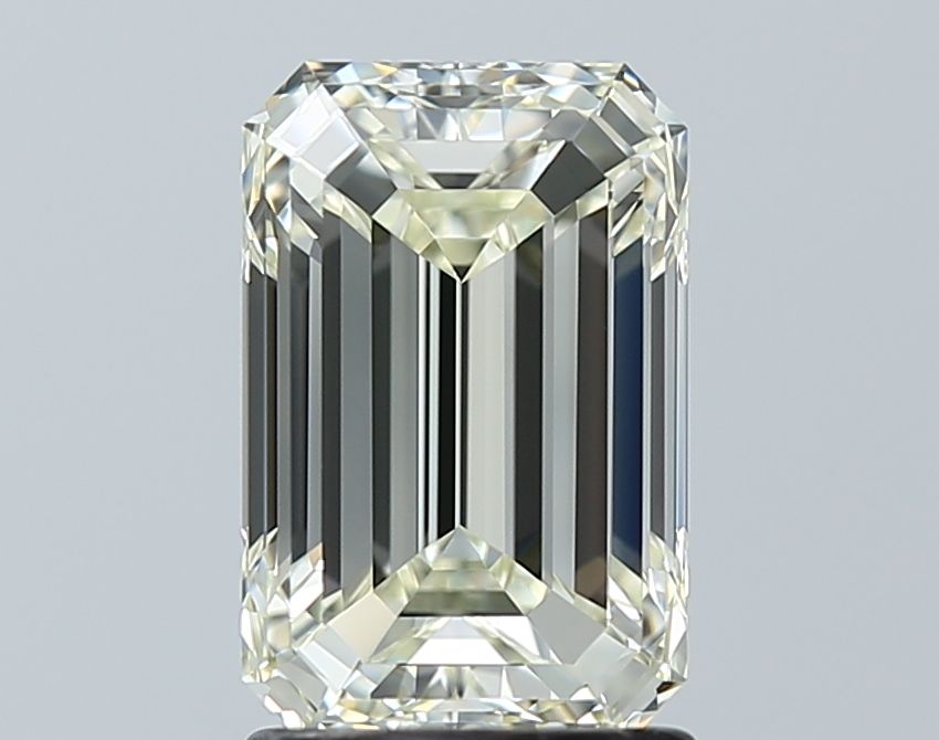2.01ct Emerald diamond
