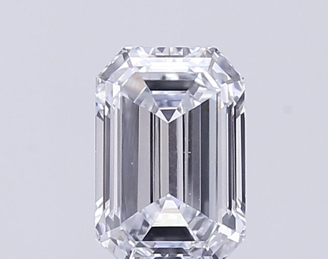 0.46 ct Emerald diamond