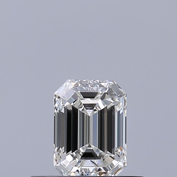 0.40 ct Emerald diamond