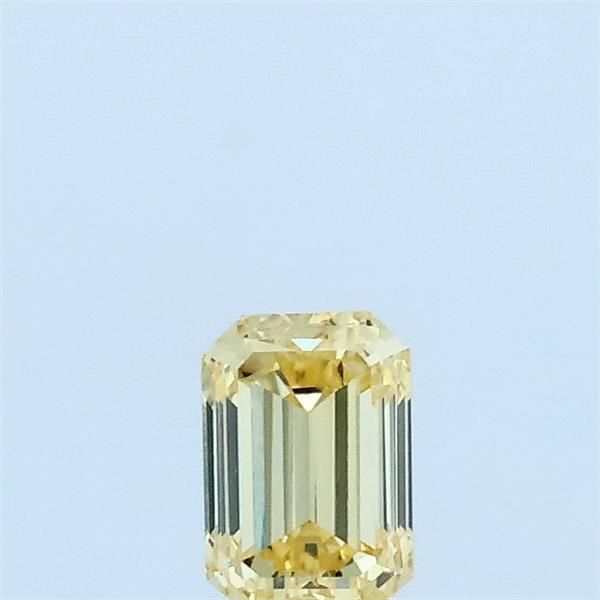 0.31 CT Fancy Yellow EMERALD