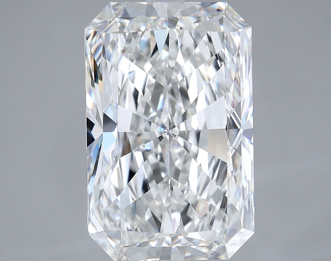 5.54 ct. radiant Lab Grown Diamond front image