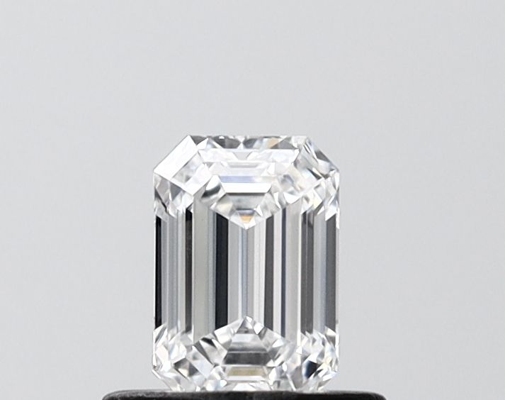 0.54 ct lab-grown Emerald Diamond