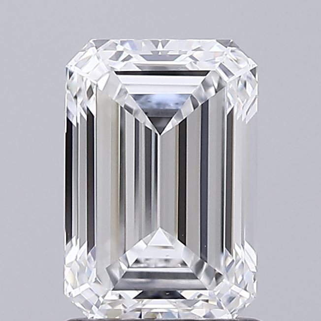 1.50 ct. emerald Lab Grown Diamond front image