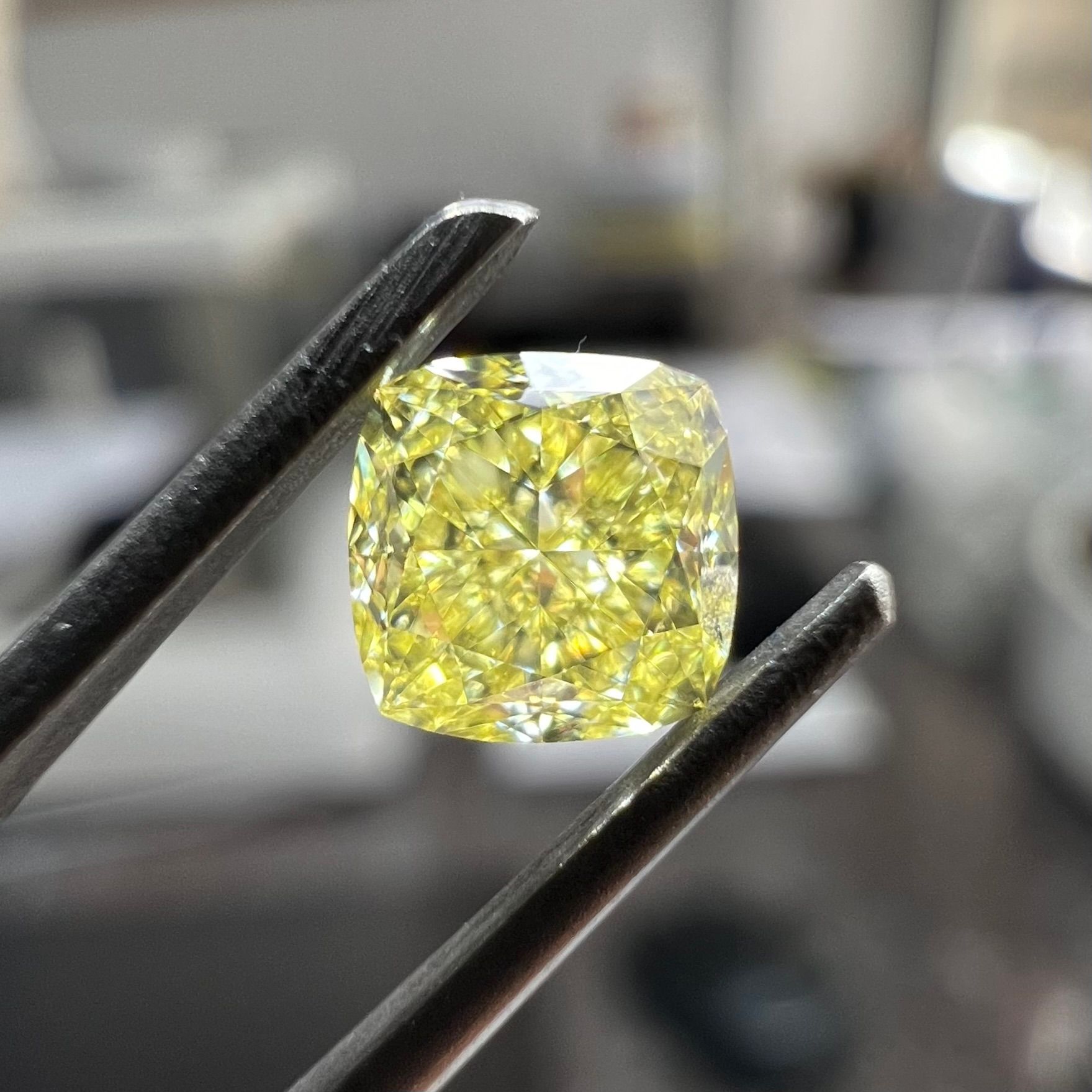 0.63 ct Cushion Modified diamond