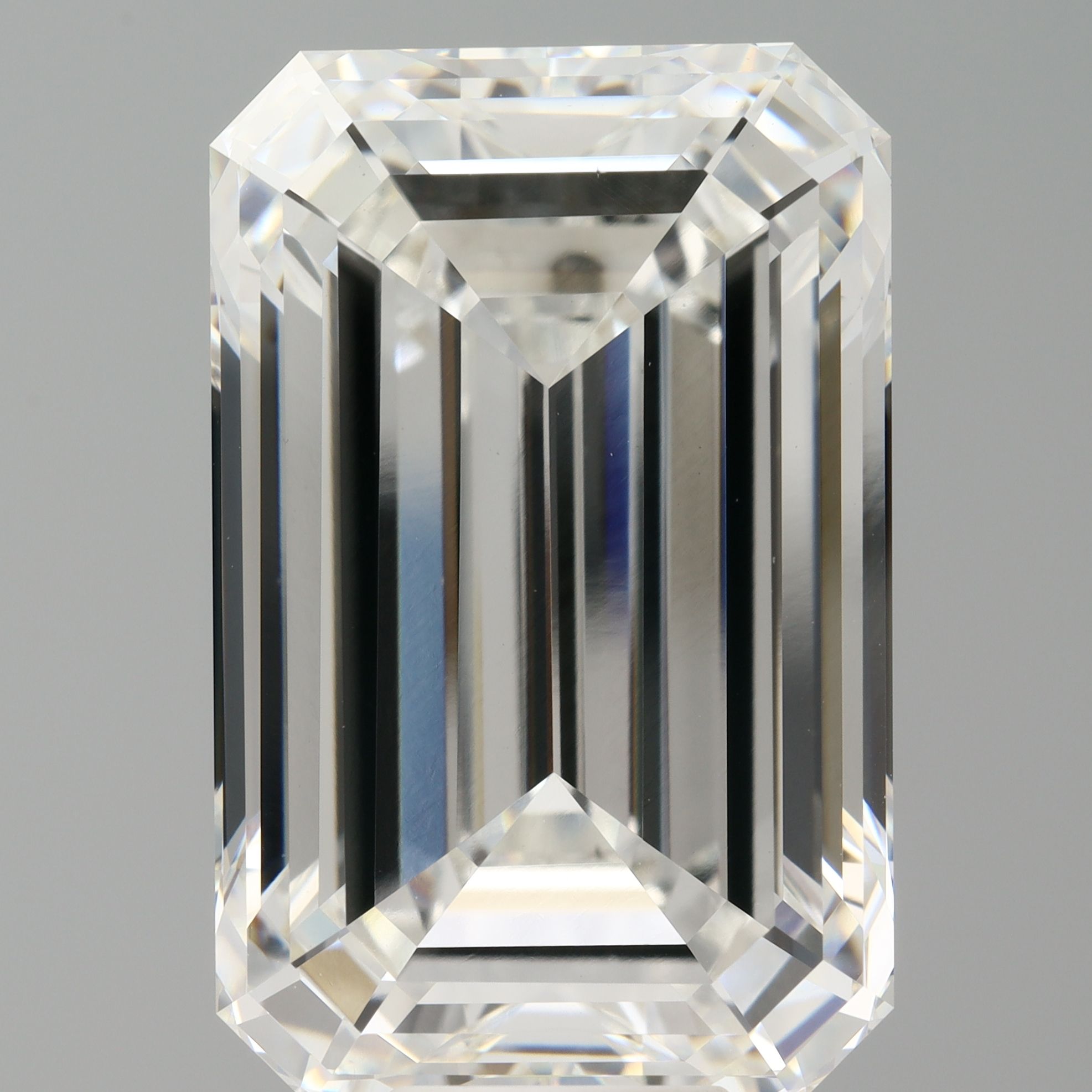 13.57 ct. emerald Lab Grown Diamond front image