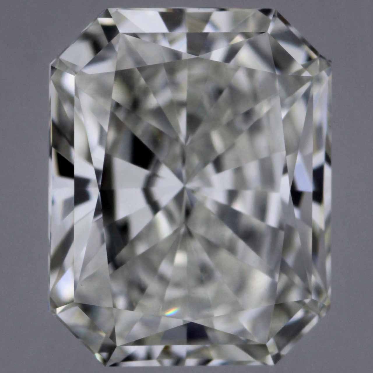 1.56 ct Radiant diamond