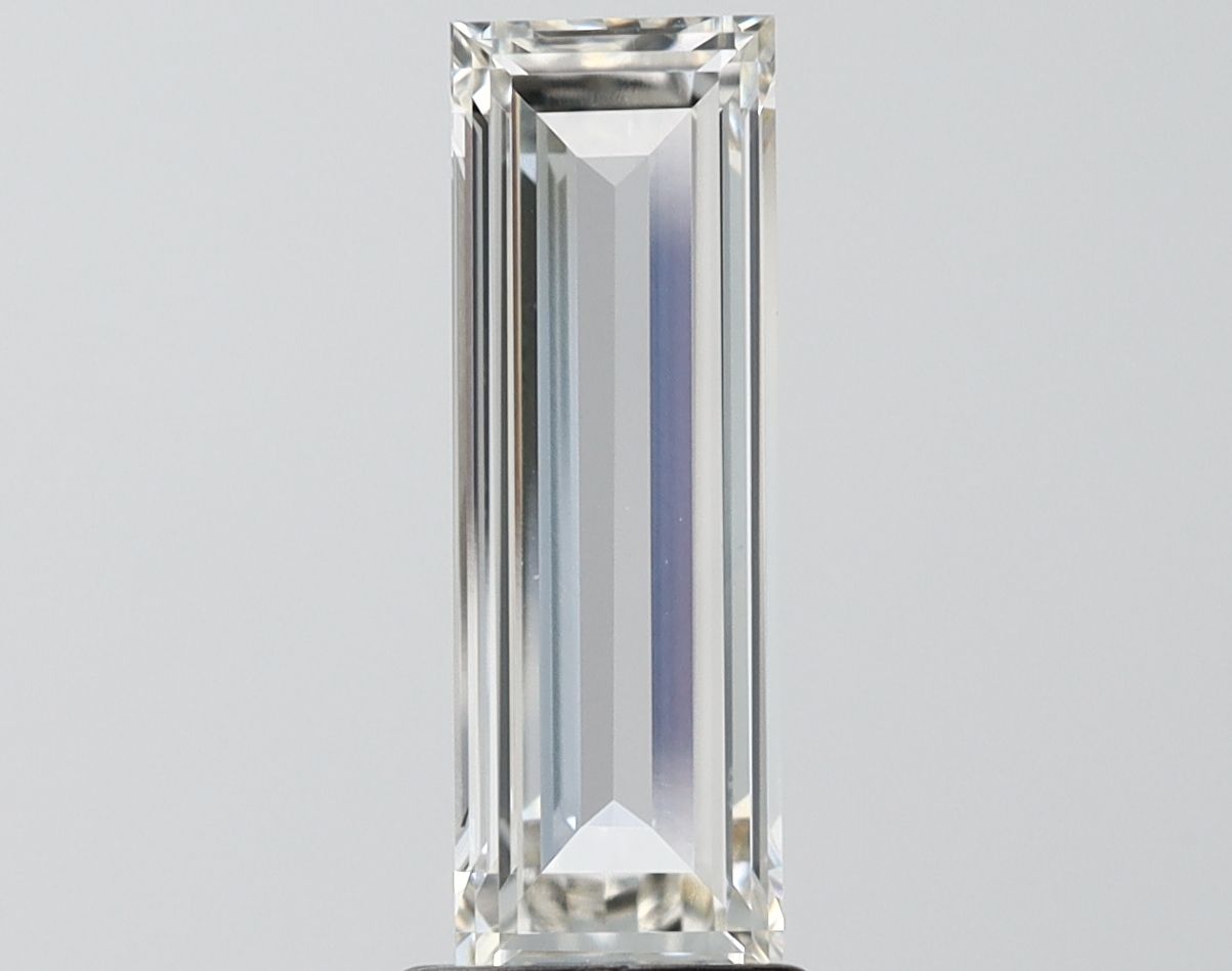 2.06 ct Baguette diamond