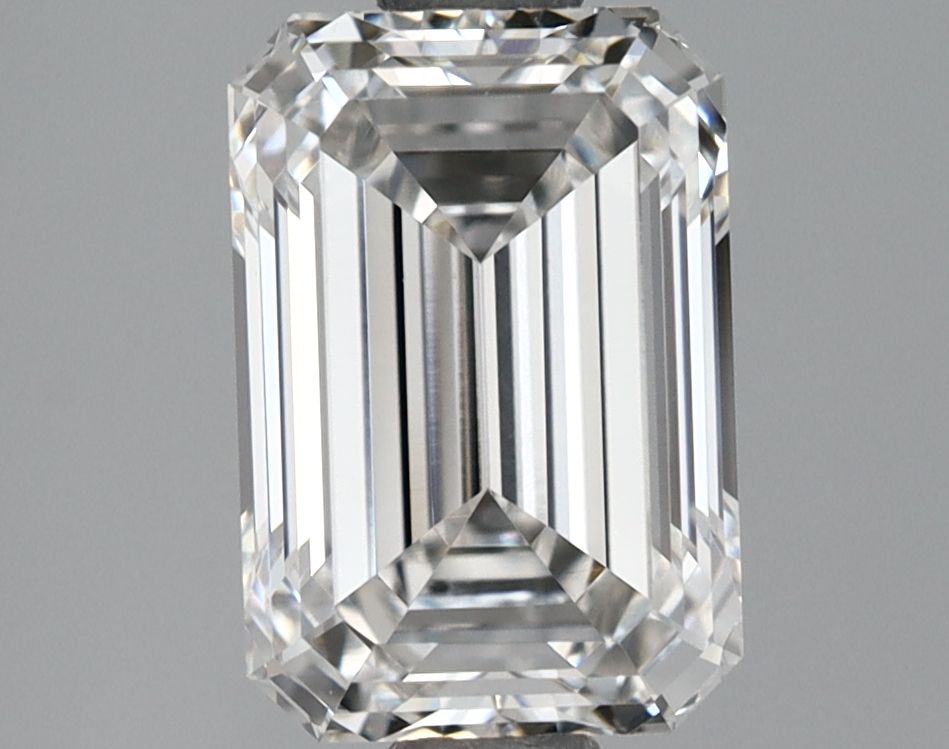 1.33 ct. emerald Lab Grown Diamond front image
