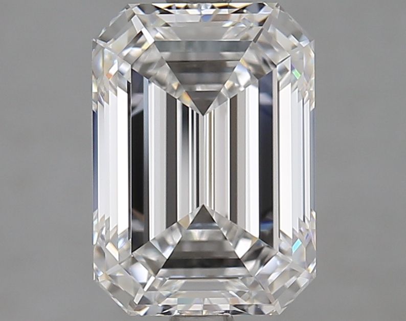 3.05 ct. emerald Lab Grown Diamond front image