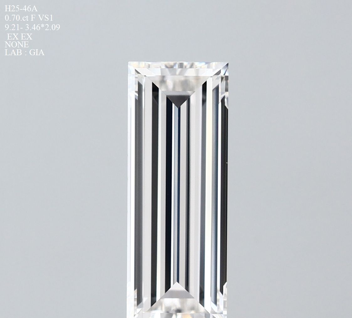 0.7 ct Baguette Diamond
