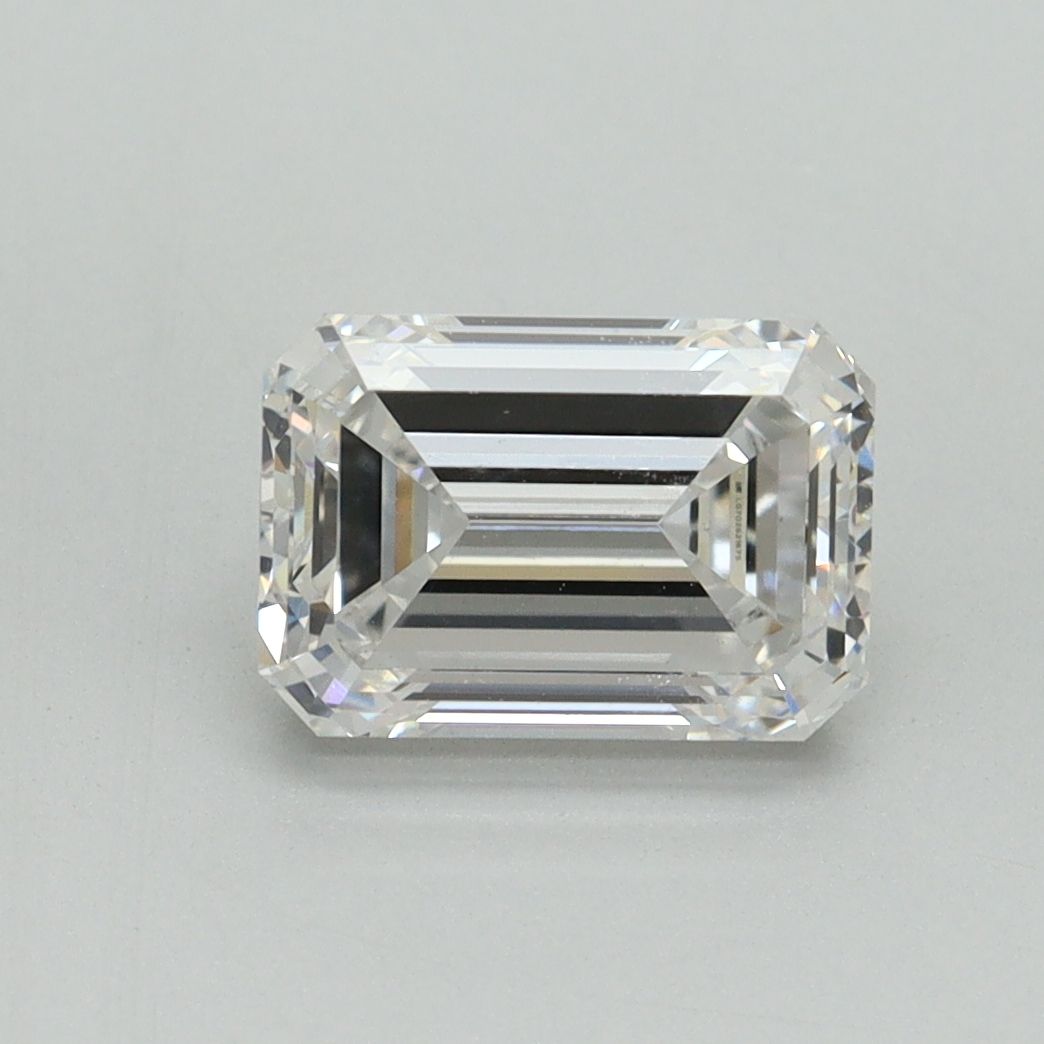 1.86 ct. emerald Lab Grown Diamond front image