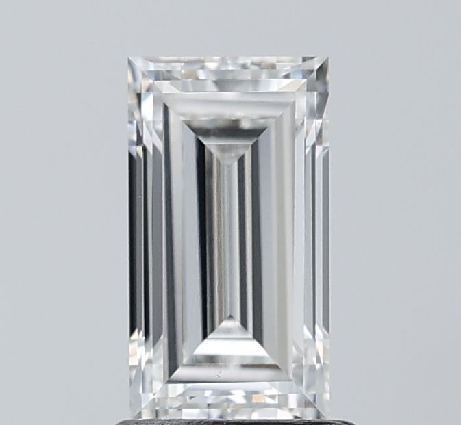 1.27 ct Baguette diamond