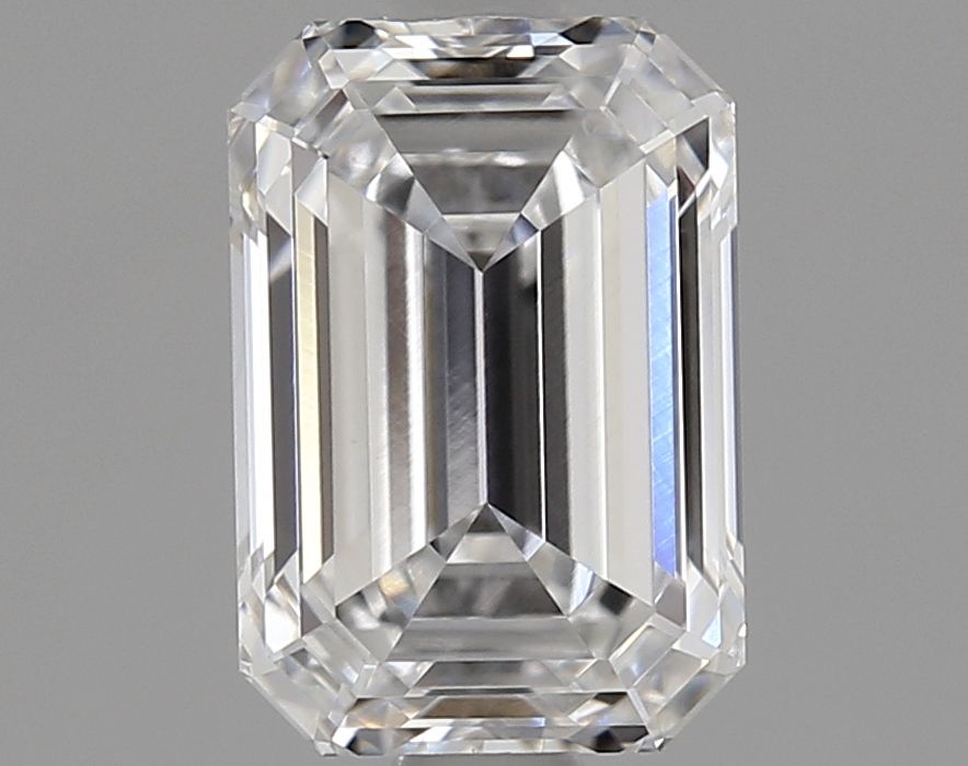 1.54 ct. emerald Lab Grown Diamond front image