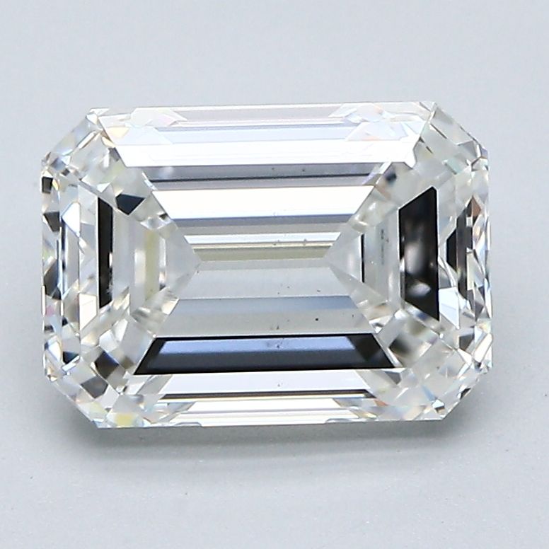 2.81 ct Emerald diamond