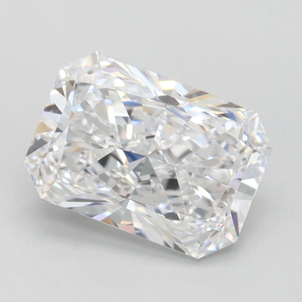 2.30 ct. radiant Lab Grown Diamond front image