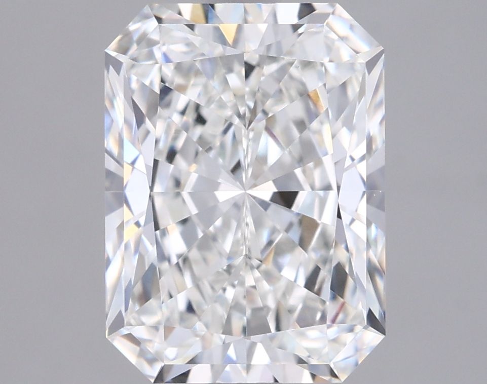 2.56 ct Radiant diamond