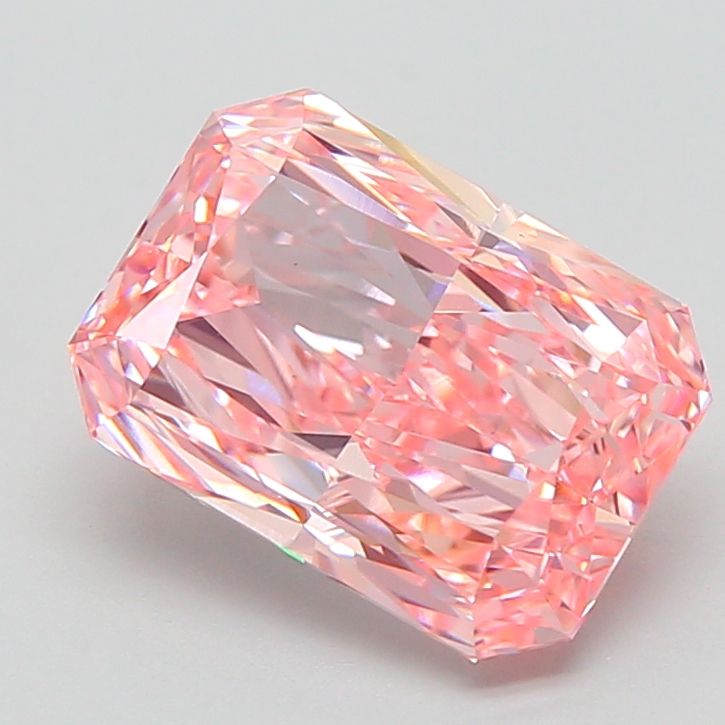 3.03 ct Radiant diamond