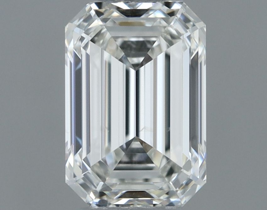 0.40 ct Emerald diamond