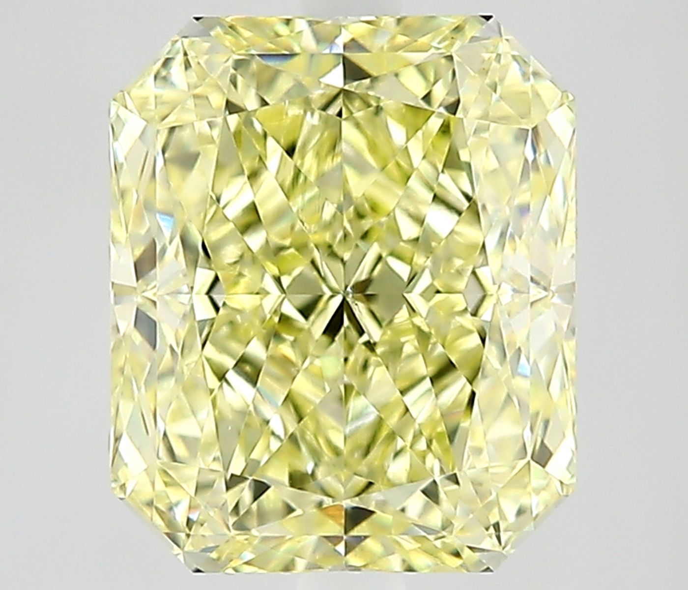 2.71 ct Radiant diamond