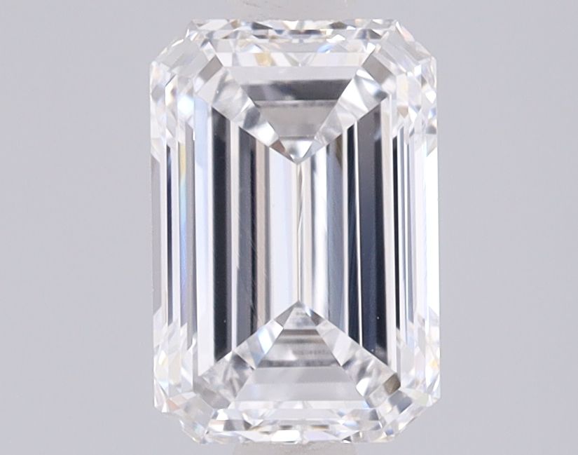 1.54 ct. emerald Lab Grown Diamond front image