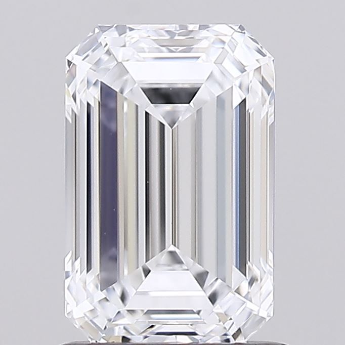 1.35 ct. emerald Lab Grown Diamond front image