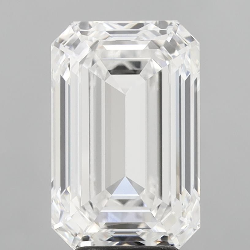 5.51 ct. emerald Lab Grown Diamond front image